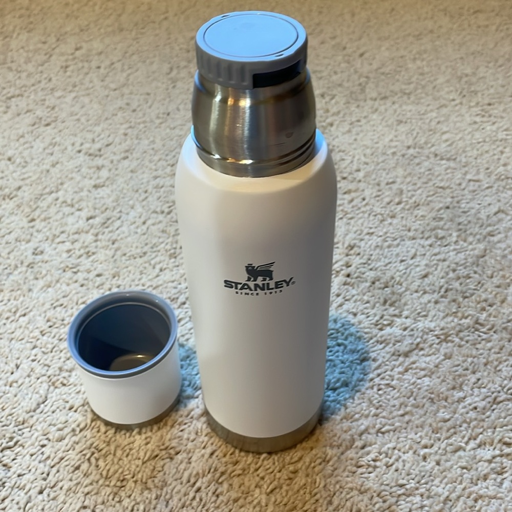 Stanley Adventure To-Go Bottle 25oz Bottle - Picture 4 of 5